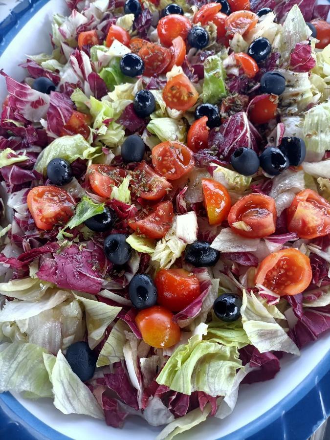 Scugnizza Smeralda Cannigione Luaran gambar